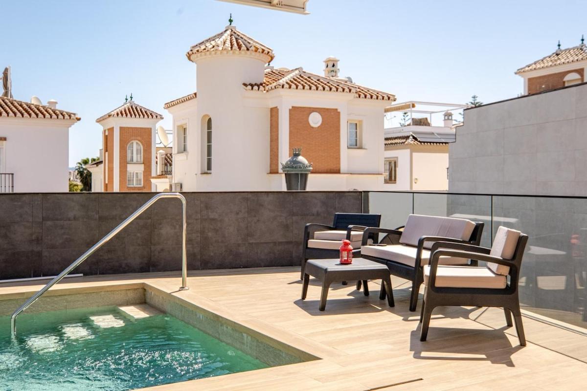 Villa Antonia Mar - Private & Heated Pool - Punta Lara نيرخا المظهر الخارجي الصورة