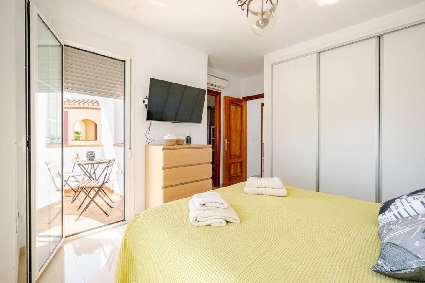 Villa Antonia Mar - Private & Heated Pool - Punta Lara نيرخا المظهر الخارجي الصورة